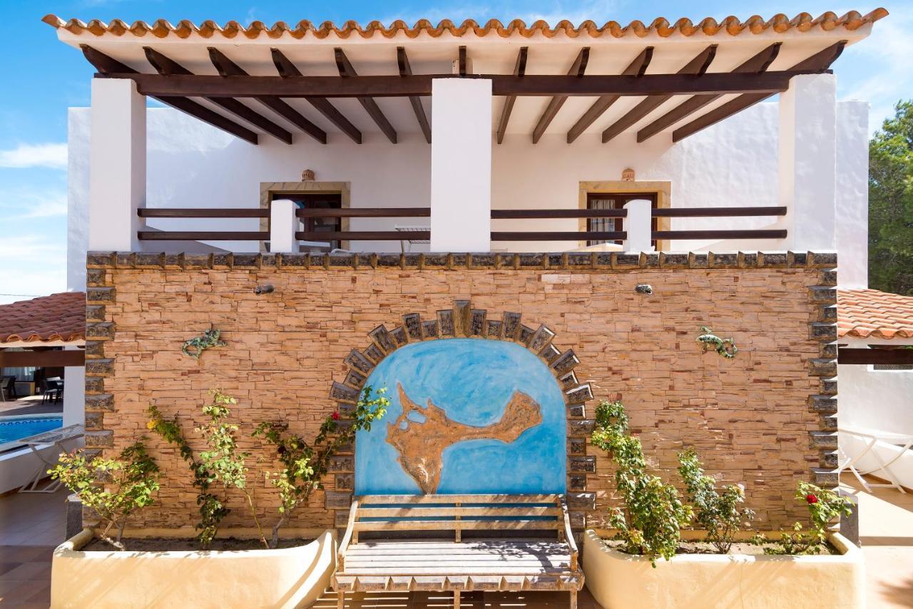 Apartamentos Mar Y Sal La Savina  Exterior photo