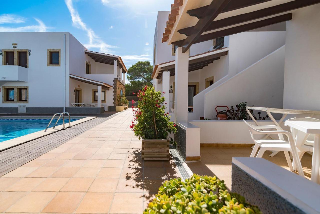 Apartamentos Mar Y Sal La Savina  Exterior photo